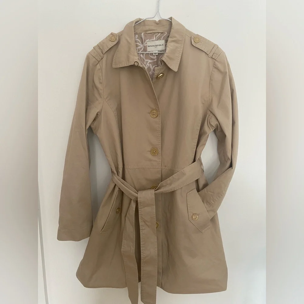 Banana Republic Beige Belted Trench Coat - Picture 1 of 3